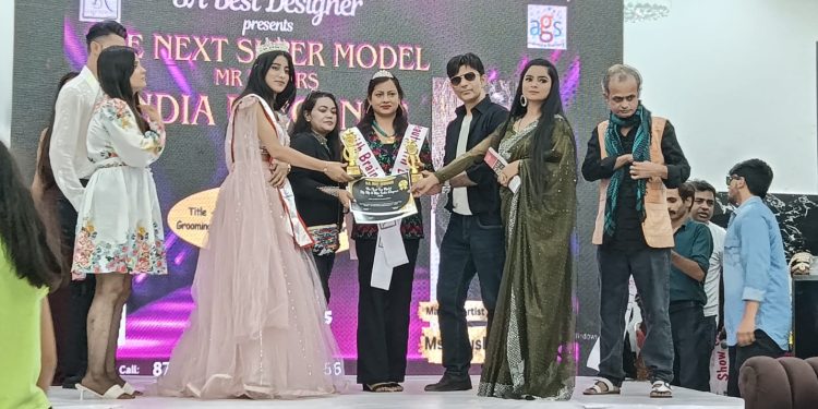 ग़ाज़ियाबाद में “द नेक्स्ट सुपर मॉडल – इंडिया एलीगेंस” का भव्य आयोजन